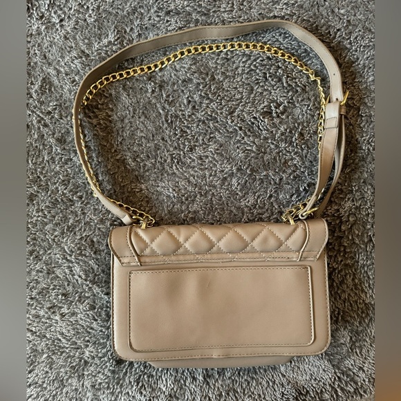BADGLEY MISCHKIA Quilted Crossbody - Picture 8 of 12